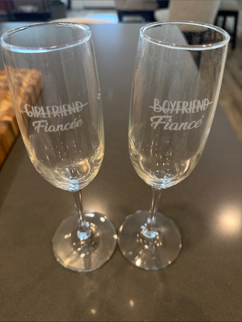Engraved Fiancé/Fiancée Champagne Flutes - Clear Glass